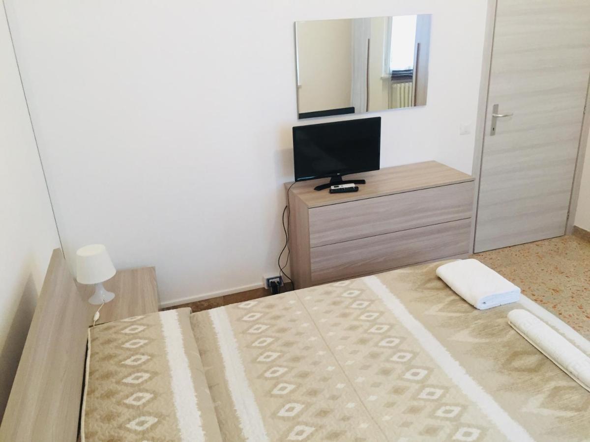 פאנו B&B Dell'Amicizia מראה חיצוני תמונה